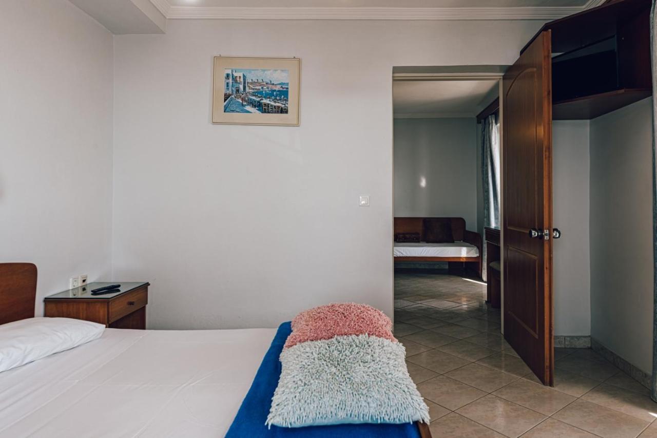 Bluewaves Aparthotel Laganas Bagian luar foto