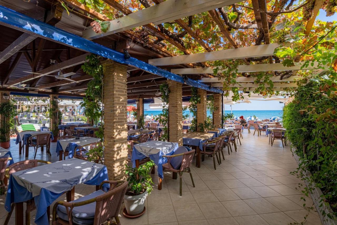 Bluewaves Aparthotel Laganas Bagian luar foto