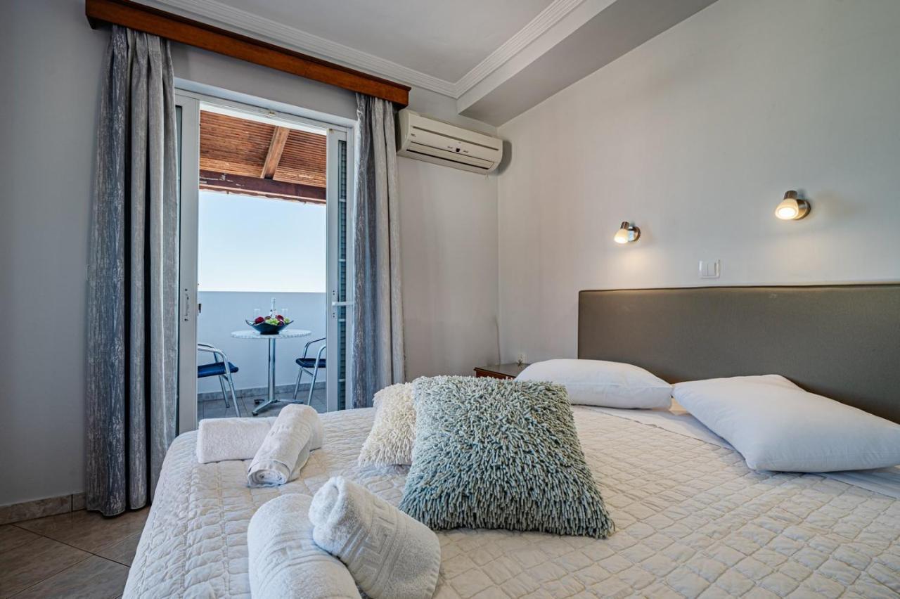 Bluewaves Aparthotel Laganas Bagian luar foto