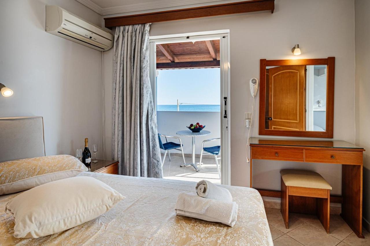 Bluewaves Aparthotel Laganas Bagian luar foto